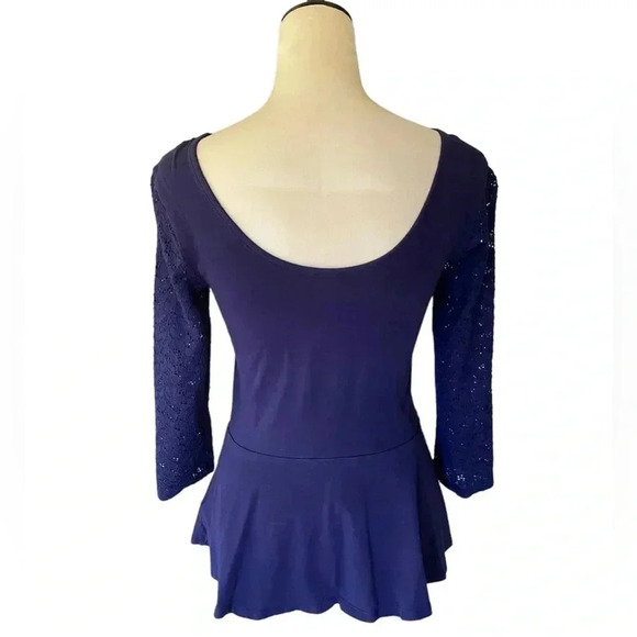 Express Women Peplum Navy Blue Feminine Top Floral Lace Detail Size M - Picture 3 of 6